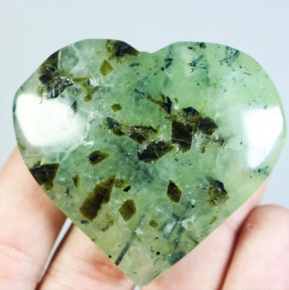 Hand Crafted Other - Natural Green Tourmaline And Mica In Prehnite Quartz Crystal Heart Stone Healing